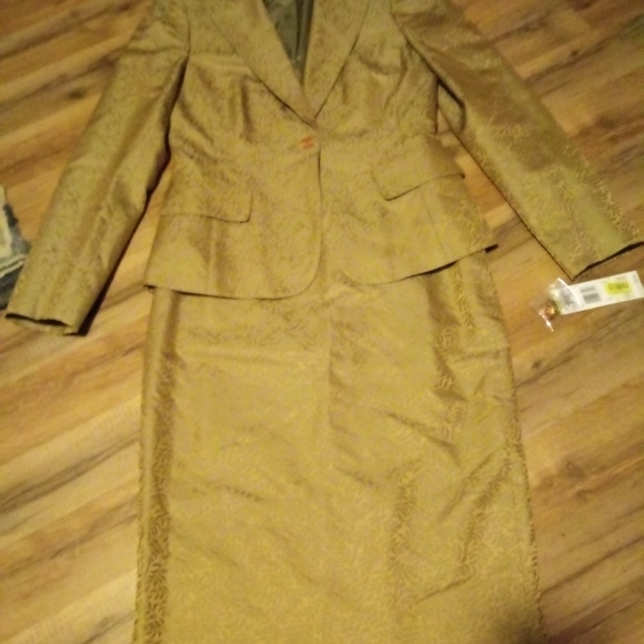Anne Klein 2pc women's suit - Picture 2 of 5